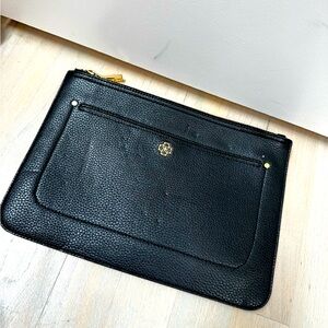 Black Clutch